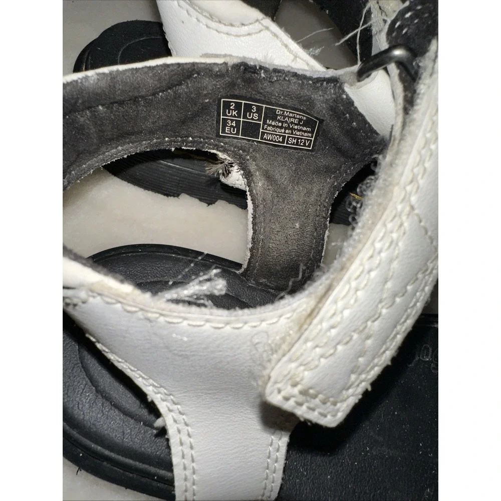 Dr. Martens product pair